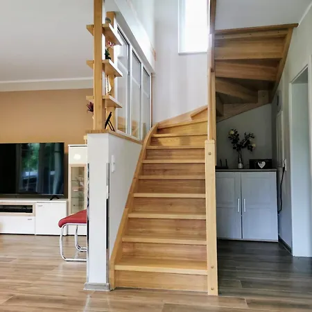 Semesterbostad Haus Kranichweide Bodstedt