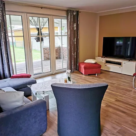 Semesterbostad Haus Kranichweide