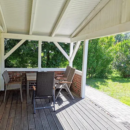 Semesterbostad Haus Kranichweide *