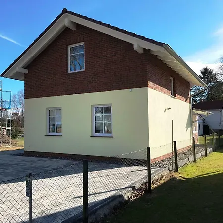 Semesterbostad Haus Kranichweide *