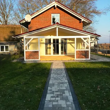 Holiday home Haus Kranichweide Bodstedt